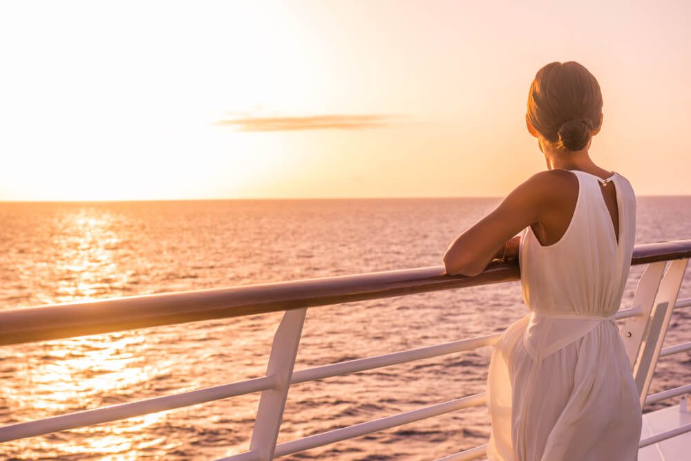 End Your Day with a Romantic Sunrise Cruise on Martha’s Vineyard Waters