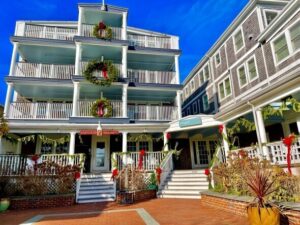 The outside of Vineyard Square Hotel & Suites in Edgartown decorated for Christmas.