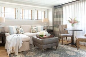 The seating area of a room at a hotel in Edgartown close to local cafes.